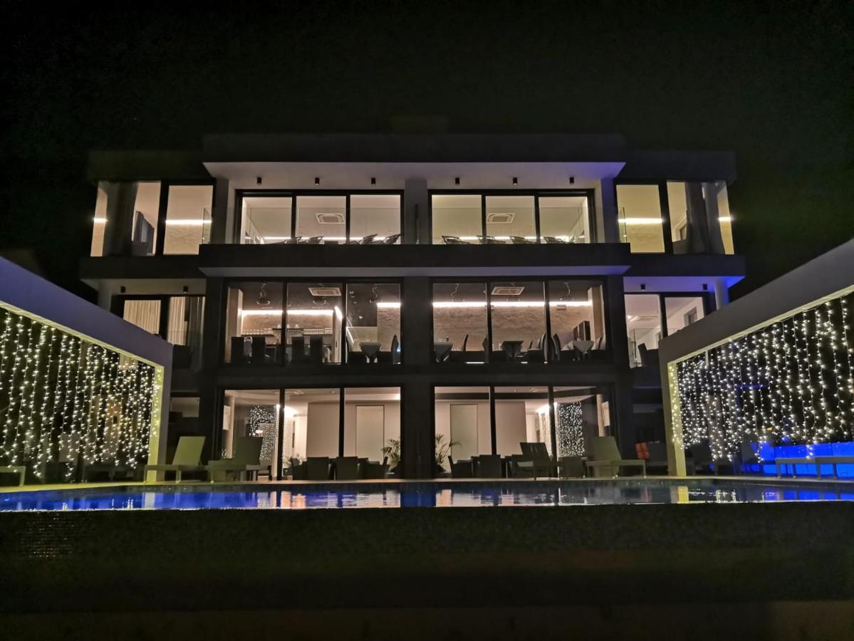 Sky Beach Aparthotel Marina Εξωτερικό φωτογραφία